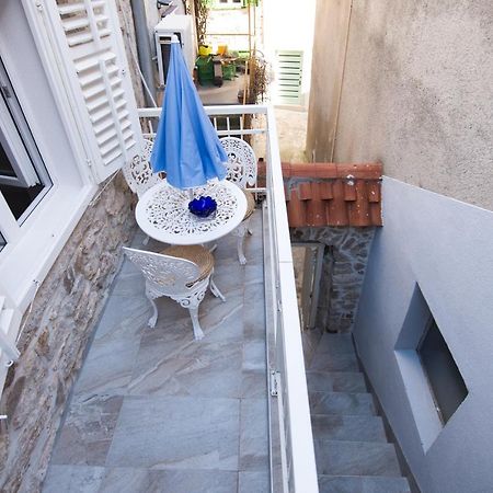 La Casa Di Pietra Apartment Krk Bagian luar foto