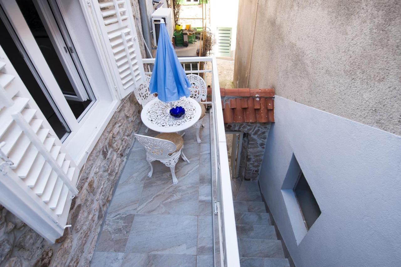La Casa Di Pietra Apartment Krk Bagian luar foto