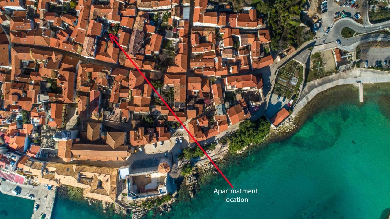 La Casa Di Pietra Apartment Krk Bagian luar foto